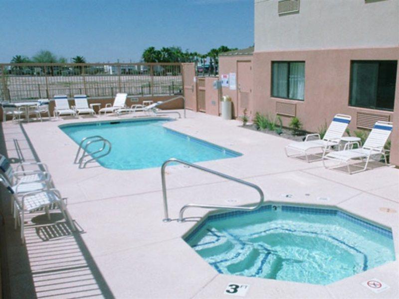 Baymont By Wyndham Tucson Airport Hotell Exteriör bild